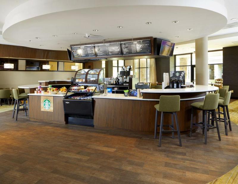 Hotel Courtyard By Marriott Six Flags At The Rim 3*