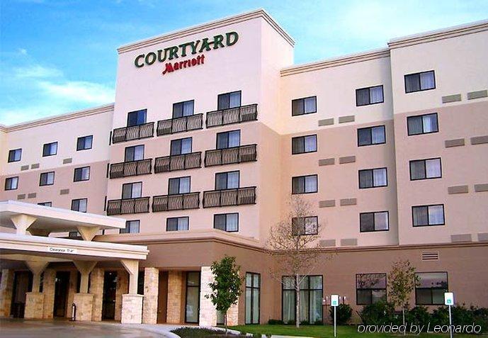 Courtyard By Marriott Six Flags At The Rim