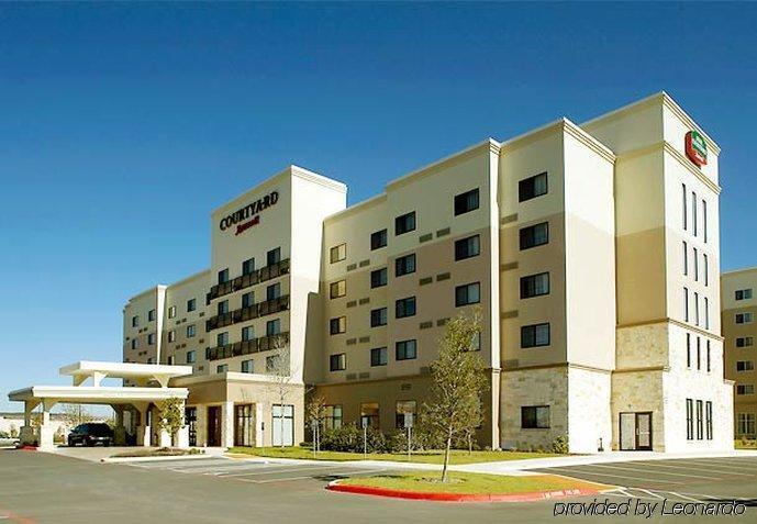 Courtyard By Marriott Six Flags At The Rim Hotel 3*